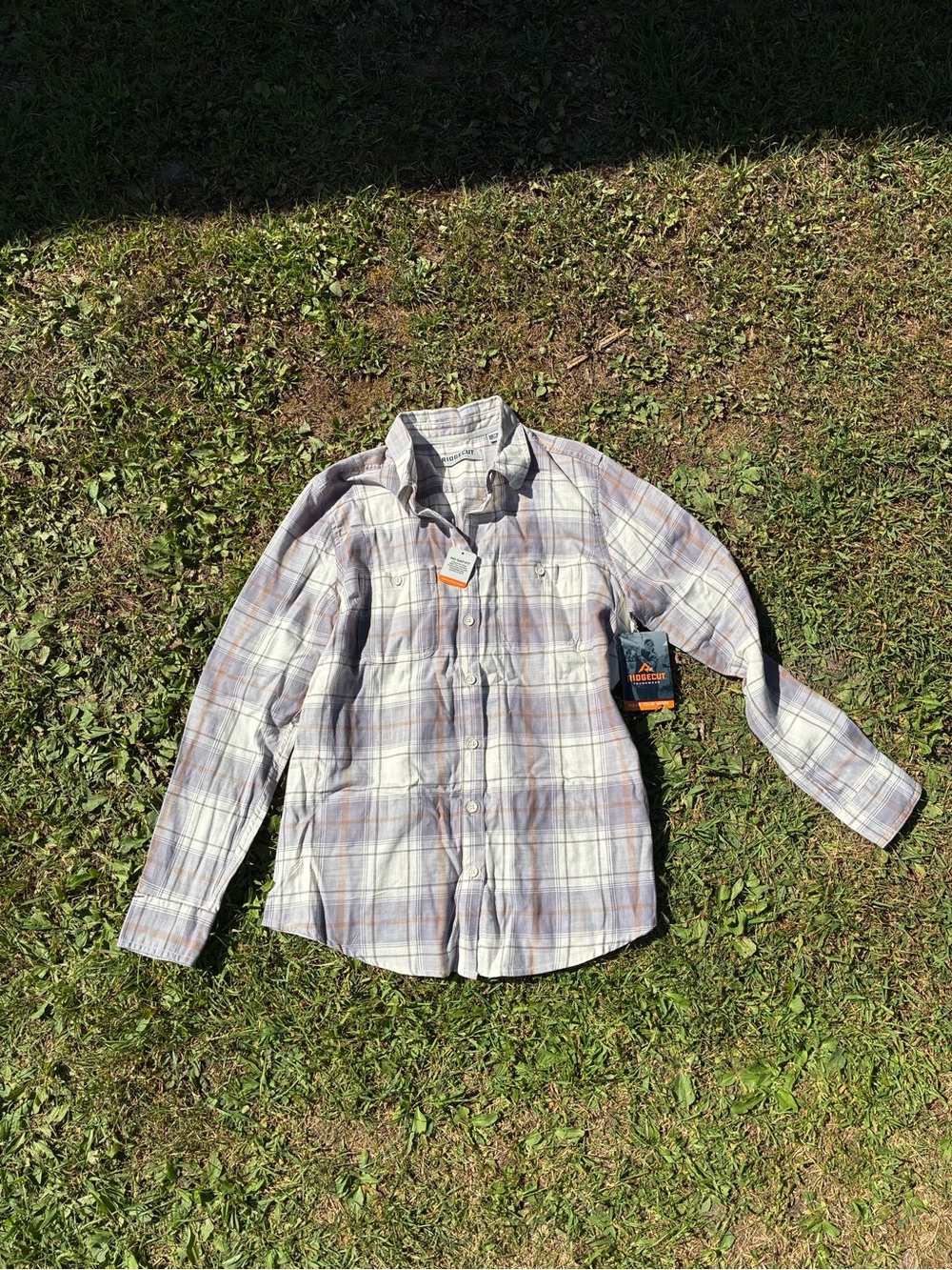 Woman’s ridgecut Lightweight Plaid Button-Down Shirt Jacket